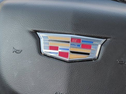 Certified 2022 Cadillac XT6 Premium Luxury image 7