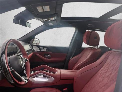 Certified 2025 Mercedes-Benz Maybach GLS 600 4MATIC image 12