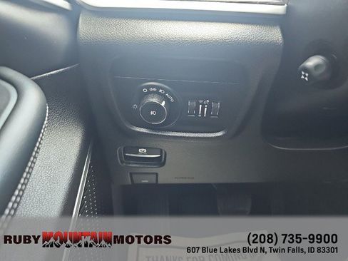 Used 2023 Jeep Grand Cherokee Limited w/ Luxury Tech Group II AWD/4WD image 18