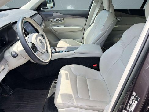 Used 2023 Volvo XC90 B6 Plus w/ Protection Package Premier AWD/4WD image 5