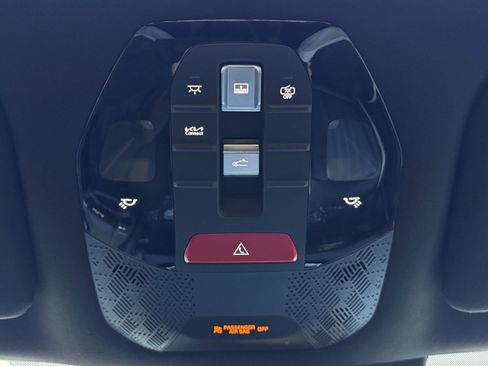 Used 2024 Kia EV9 GT-Line image 36