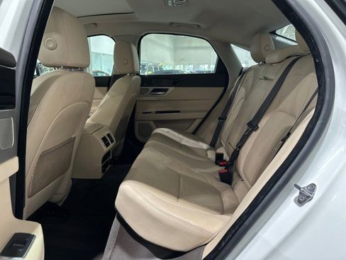 Used 2017 Jaguar XF Prestige RWD image 97