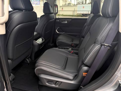 Certified 2026 INFINITI QX80 Luxe AWD/4WD image 12