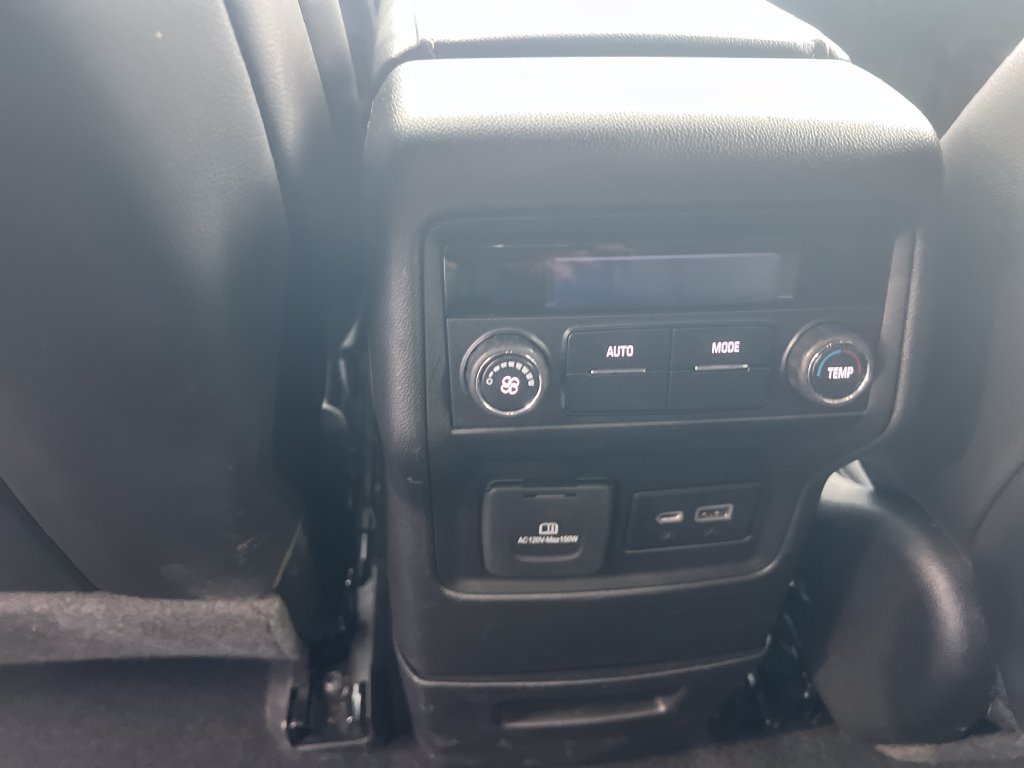 Used 2022 GMC Acadia SLT w/ Elevation Edition AWD/4WD image 24