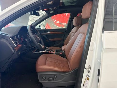 Used 2023 Audi Q5 2.0T Premium w/ Convenience Package AWD/4WD image 11