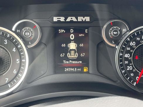 Used 2024 RAM 2500 Big Horn w/ Bed Utility Group image 34