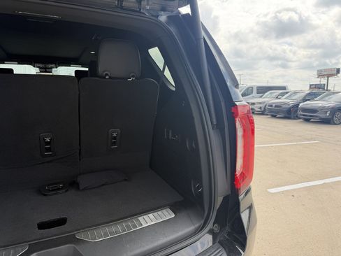 Used 2023 GMC Yukon Denali w/ Denali Reserve Package RWD image 5