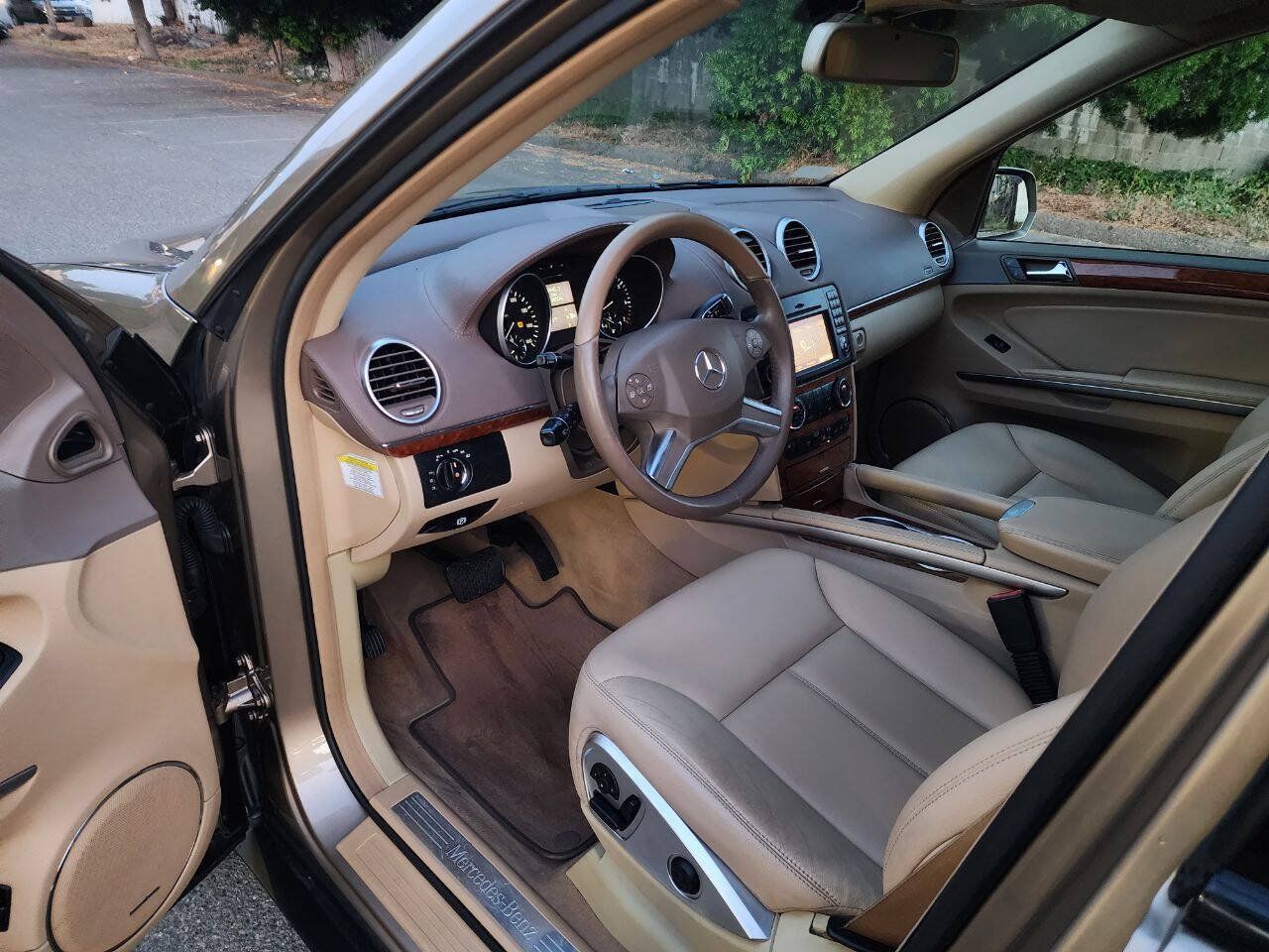 Used 2009 Mercedes-Benz GL 450 4MATIC image 14