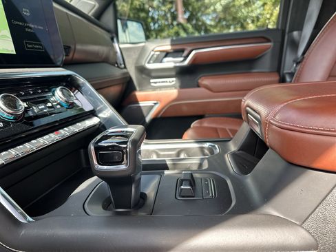 Used 2025 GMC Sierra 1500 Denali Ultimate AWD/4WD image 16