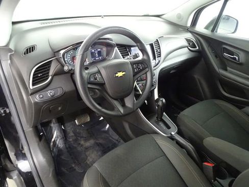 Used 2020 Chevrolet Trax LS w/ Tint and Cruise Package image 20