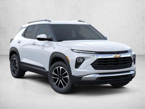 New 2026 Chevrolet TrailBlazer LT image 2