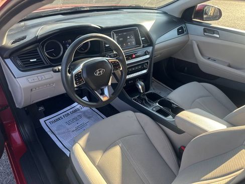 Used 2018 Hyundai Sonata SE FWD image 13