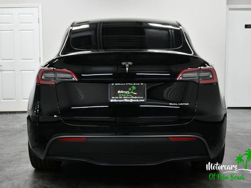 Used 2023 Tesla Model Y Performance AWD/4WD image 12