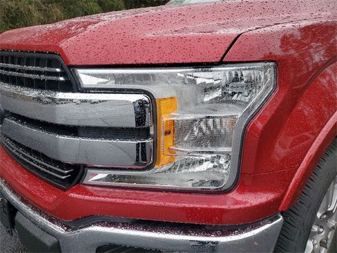 Used 2018 Ford F150 Lariat image 10