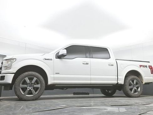 Used 2017 Ford F150 Lariat w/ Equipment Group 502A Luxury AWD/4WD image 30