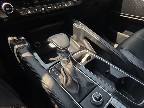 Used 2020 Kia Telluride SX w/ Towing Package FWD image 35