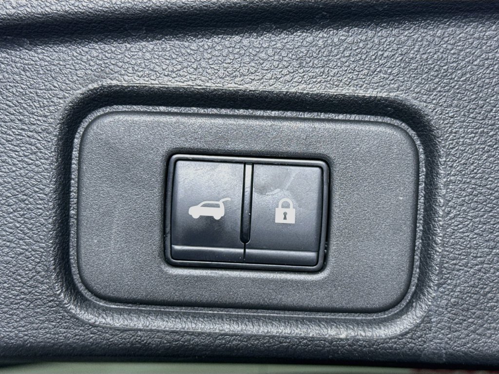 Certified 2024 Nissan Pathfinder Platinum AWD/4WD image 33