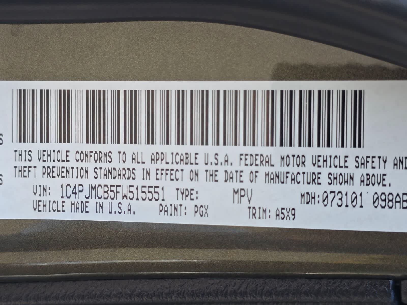 Used 2015 Jeep Cherokee Latitude w/ Cold Weather Group AWD/4WD image 30
