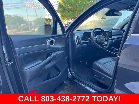 Used 2025 Kia Sorento SX FWD image 4