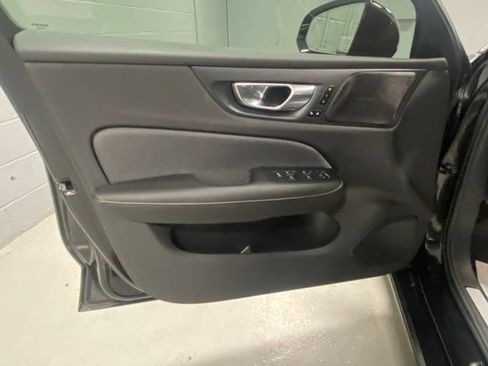 Used 2023 Volvo S60 T8 Ultimate AWD/4WD image 6