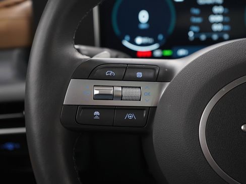 Certified 2025 Hyundai Sonata Limited FWD image 23