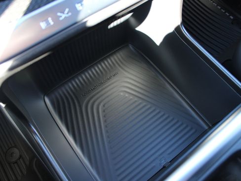 New 2025 Ford Expedition Max Platinum w/ Stealth Performance Package image 28