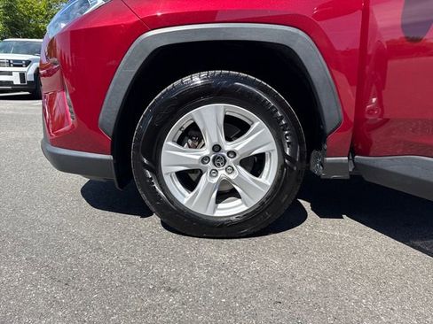 Used 2019 Toyota RAV4 XLE w/ All Weather Liner Package AWD/4WD image 27