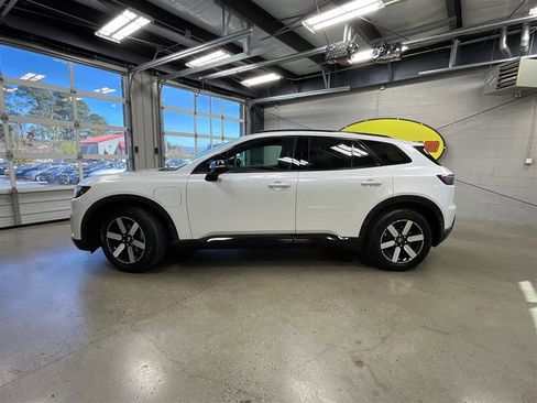 Used 2024 Honda Prologue Touring image 2