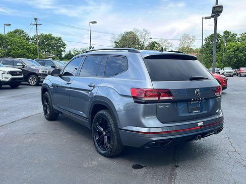 Used 2023 Volkswagen Atlas SEL R-Line AWD/4WD image 3