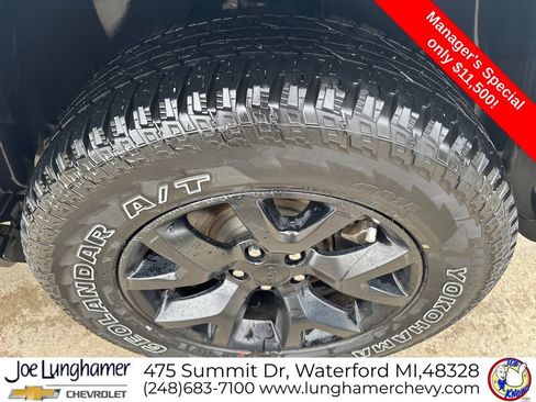 Used 2016 Jeep Cherokee Trailhawk w/ Comfort/Convenience Group AWD/4WD image 12