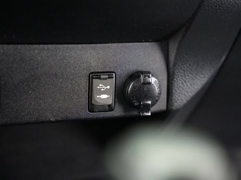 Used 2018 Toyota RAV4 LE w/ All Weather Liner Package AWD/4WD image 23