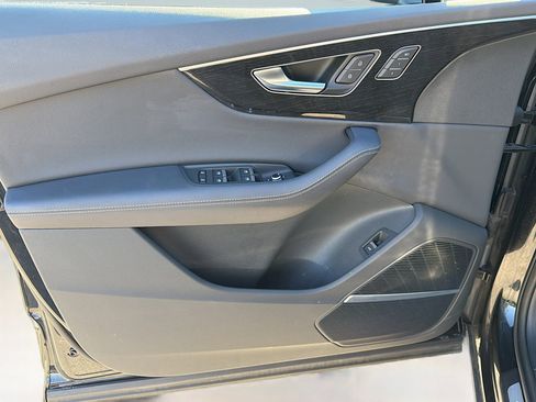 Used 2025 Audi Q7 Premium Plus image 22