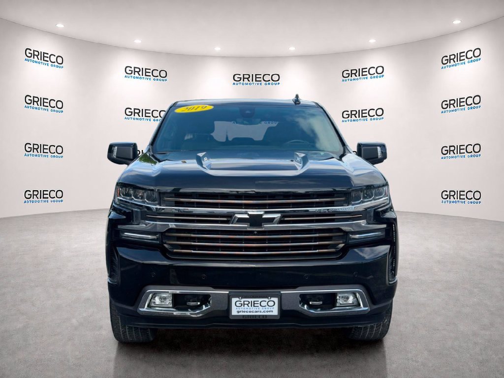 Used 2019 Chevrolet Silverado 1500 High Country w/ Technology Package AWD/4WD image 2