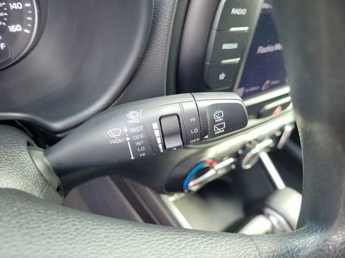 Used 2022 Kia Soul LX FWD image 27