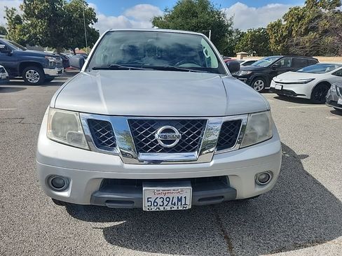 Used 2014 Nissan Frontier SV w/ SV Value Truck Package image 8
