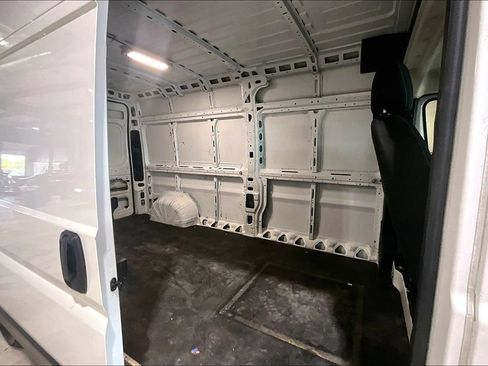 Used 2023 RAM ProMaster 2500 FWD image 24