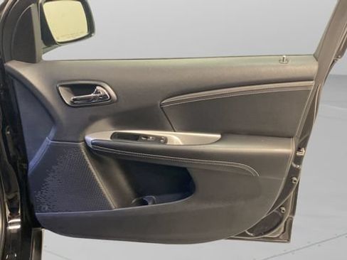 Used 2015 Dodge Journey SXT w/ Flexible Seating Group FWD image 33