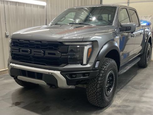 Used 2025 Ford F150 Raptor AWD/4WD image 4