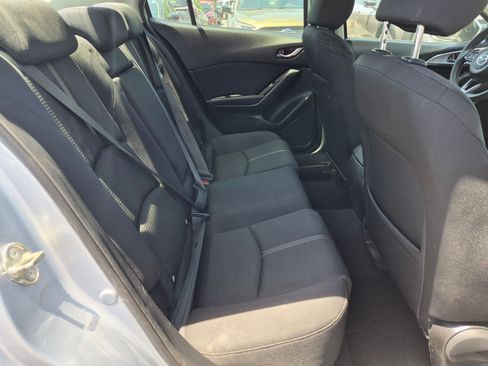 Used 2018 MAZDA MAZDA3 Sport w/ Preferred Equipment Package FWD image 30