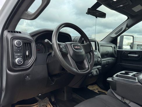 Used 2021 GMC Sierra 2500 4x4 Crew Cab w/ Convenience Package image 14