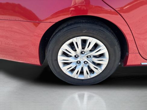 Used 2012 Toyota Camry LE image 45