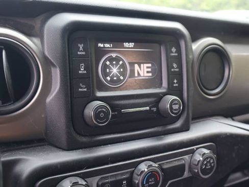 Used 2020 Jeep Wrangler Unlimited Sport AWD/4WD image 14