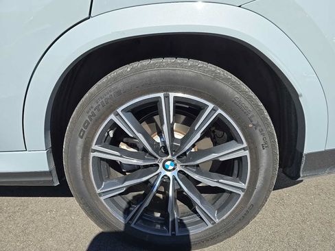 Certified 2024 BMW X6 xDrive40i w/ Premium Package AWD/4WD image 10