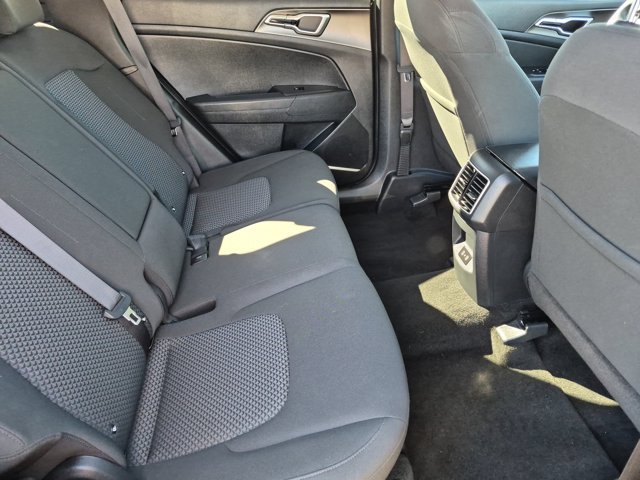 Used 2026 Kia Sportage LX FWD image 19