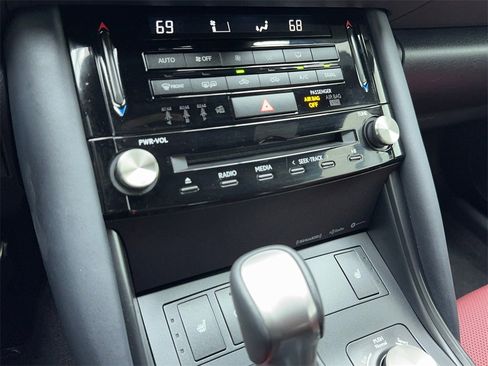 Used 2025 Lexus IS 350 F Sport image 28