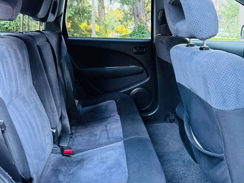 Used 2003 Mitsubishi Outlander XLS image 12