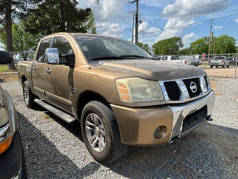 Used 2004 Nissan Titan LE w/ (Tow) Big Tow Pkg AWD/4WD image 5