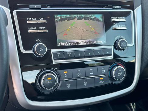 Used 2018 Nissan Altima 2.5 SR FWD image 25