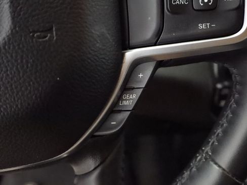 Used 2024 RAM 1500 Big Horn AWD/4WD image 32