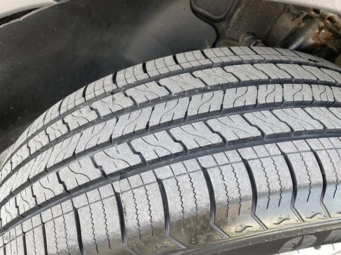 Used 2020 Kia Telluride LX image 42